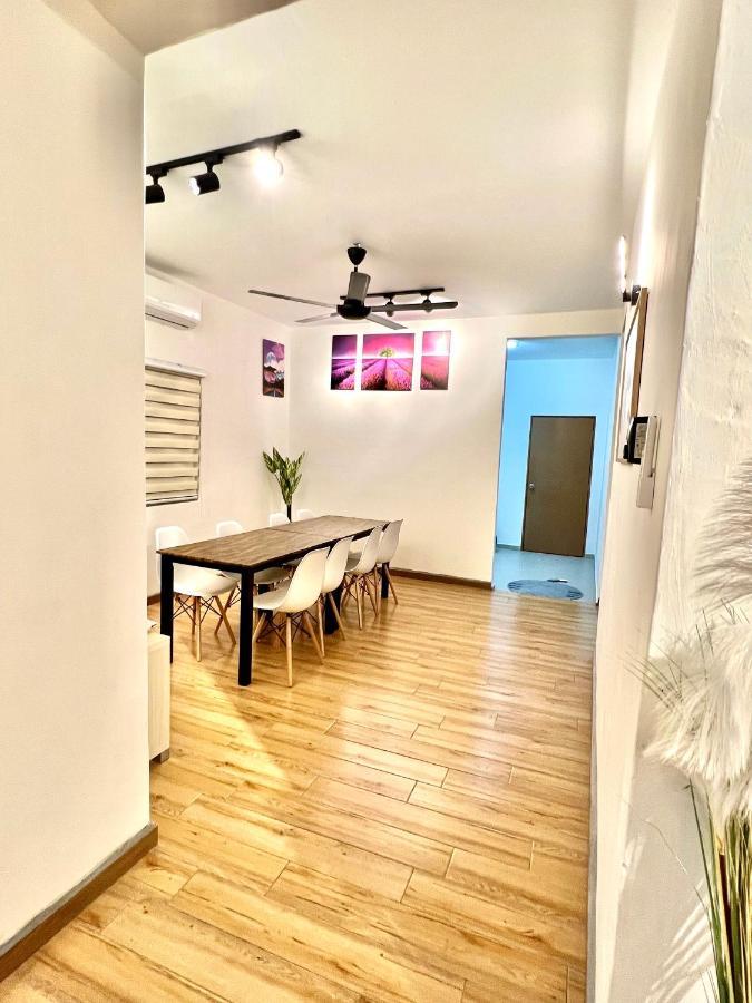 Raees Homestay Kampong Tanjong Minyak Kültér fotó